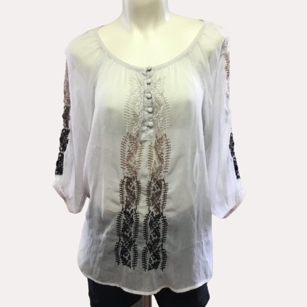 Le Chateau Bohemian Sheer Embroidered 3/4 Sleeve unic